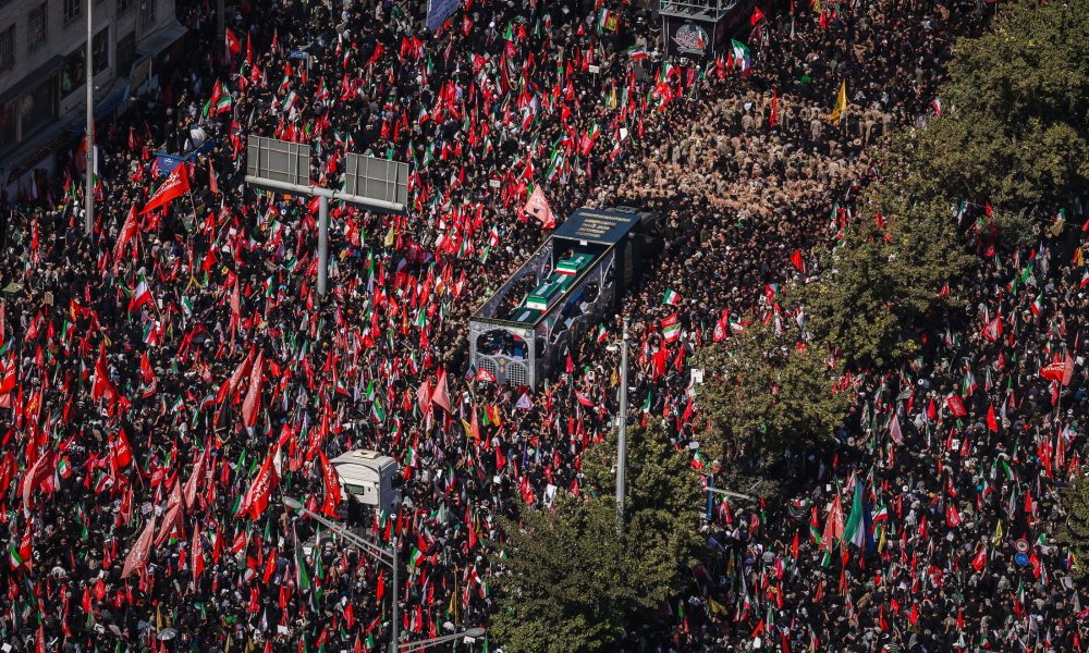 تشییع میلیونی رهبر شهید و بازتعریف قدرت اجتماعی ایران